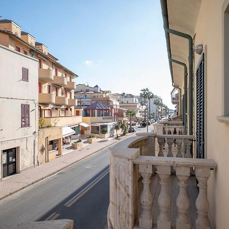 Trilocale A Due Passi Dal Centro E Dal Mare Apartment San Vincenzo Bagian luar foto