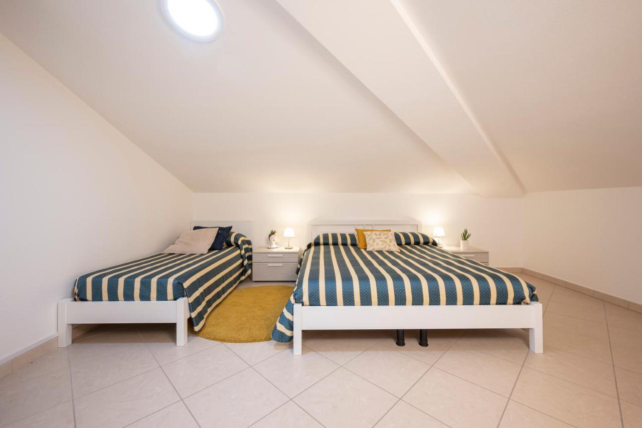 Trilocale A Due Passi Dal Centro E Dal Mare Apartment San Vincenzo Bagian luar foto